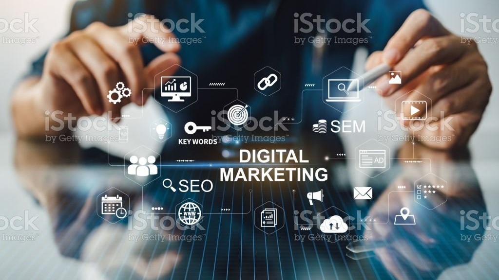 بازاریابی دیجیتال در کسب و کارهای B2B و B2C